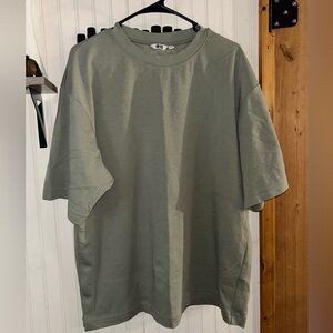 Uniqlo Men's Green T-Shirt XL